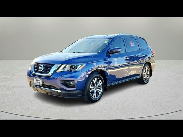 2020 Nissan Pathfinder SL