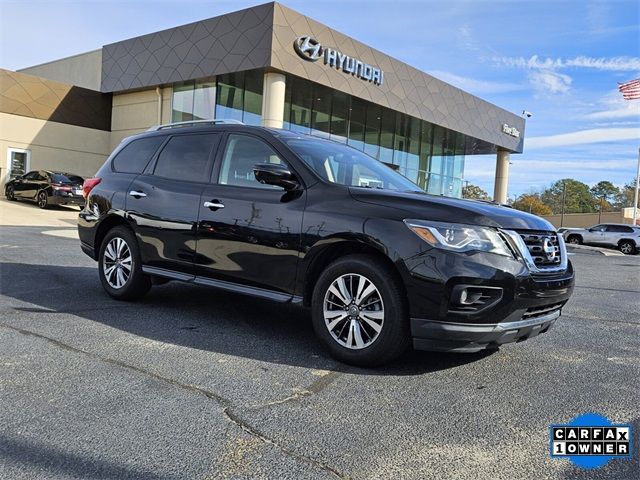 2020 Nissan Pathfinder SL