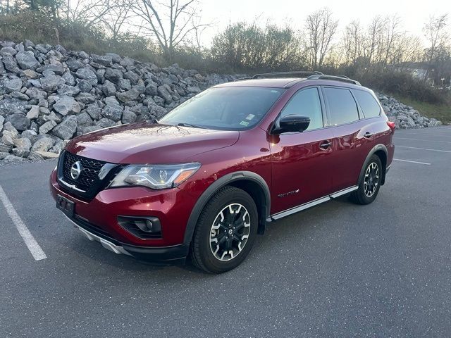 2020 Nissan Pathfinder SL