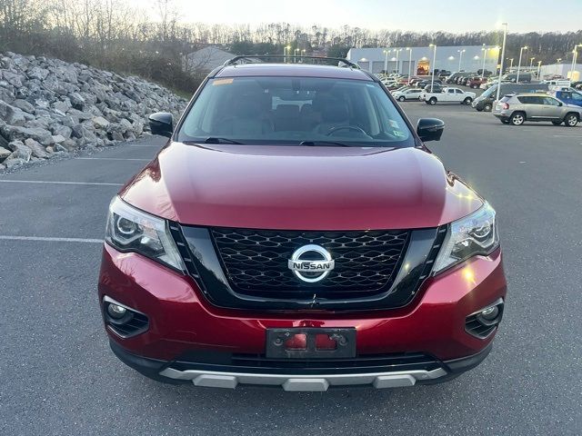 2020 Nissan Pathfinder SL