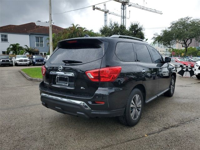 2020 Nissan Pathfinder SL