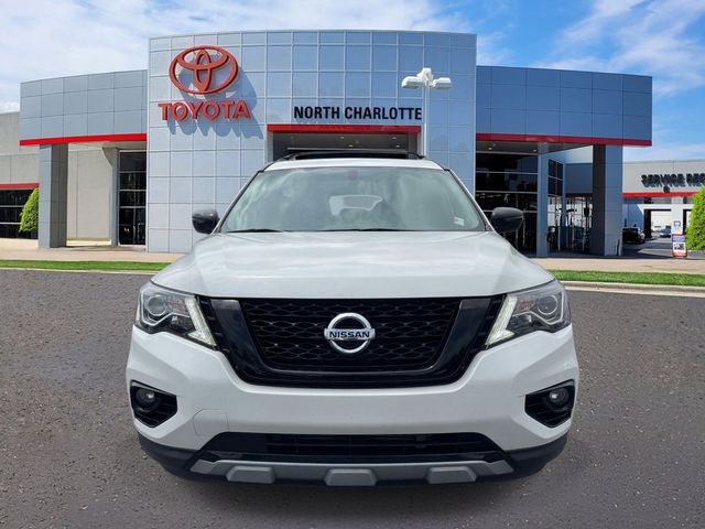 2020 Nissan Pathfinder SL