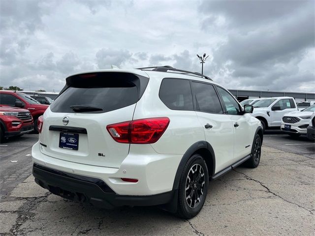 2020 Nissan Pathfinder SL