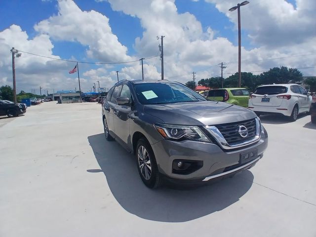 2020 Nissan Pathfinder SL