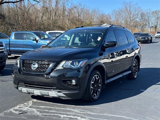 2020 Nissan Pathfinder SL