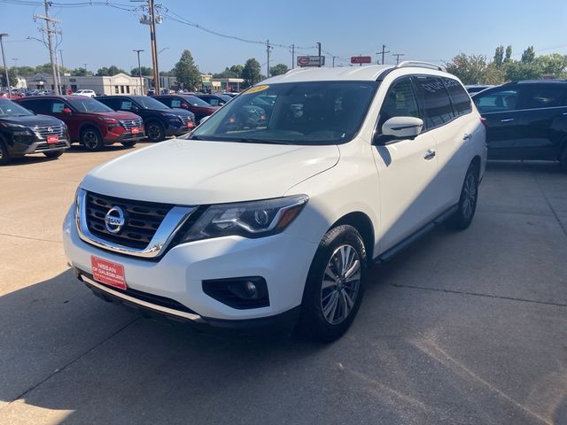 2020 Nissan Pathfinder SL