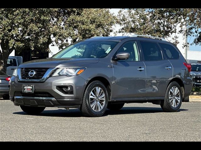 2020 Nissan Pathfinder SL