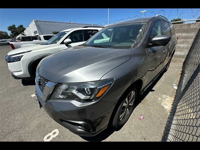 2020 Nissan Pathfinder SL