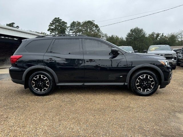 2020 Nissan Pathfinder SL