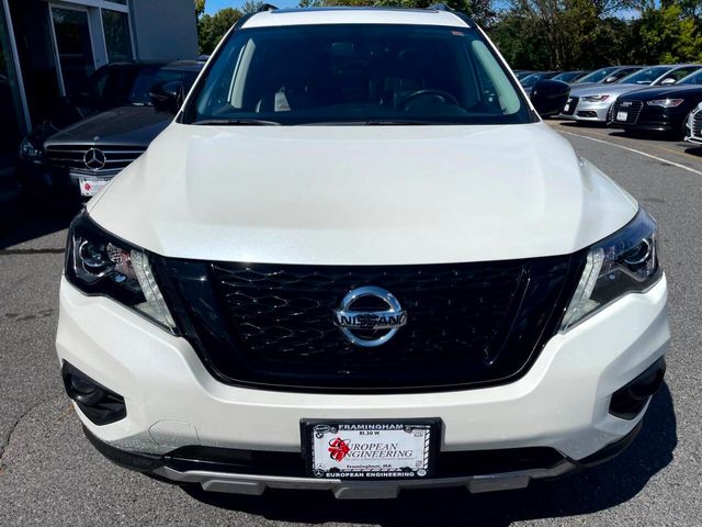 2020 Nissan Pathfinder SL