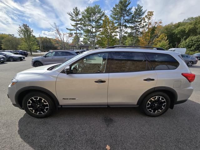 2020 Nissan Pathfinder SL