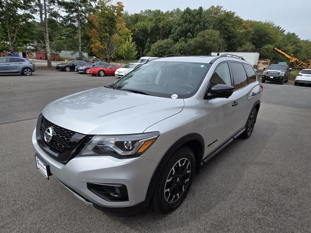 2020 Nissan Pathfinder SL