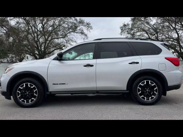 2020 Nissan Pathfinder SL