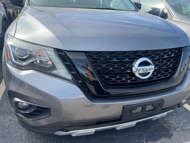 2020 Nissan Pathfinder SV