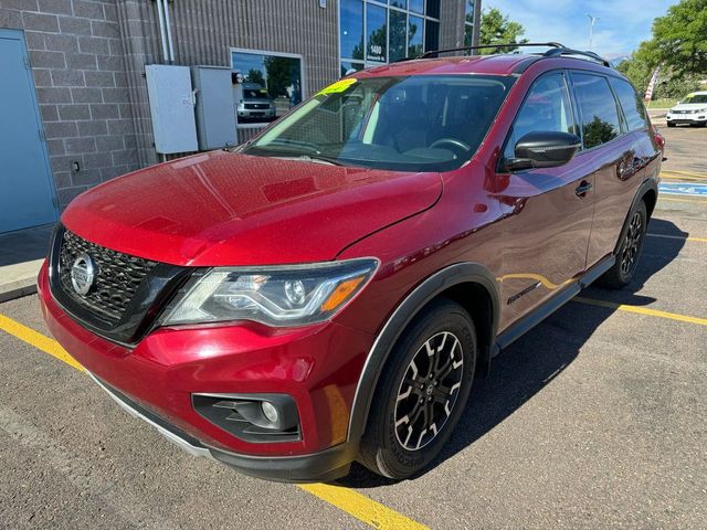 2020 Nissan Pathfinder SV