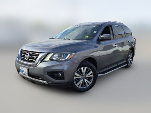 2020 Nissan Pathfinder SV
