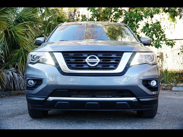 2020 Nissan Pathfinder SV