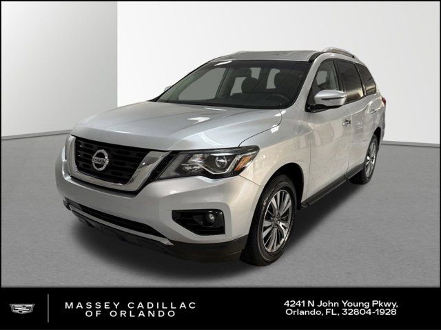 2020 Nissan Pathfinder SV