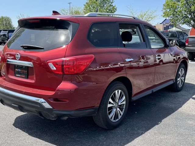 2020 Nissan Pathfinder SV