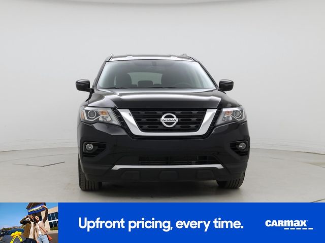 2020 Nissan Pathfinder SV