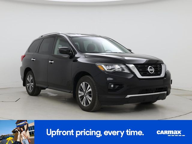 2020 Nissan Pathfinder SV