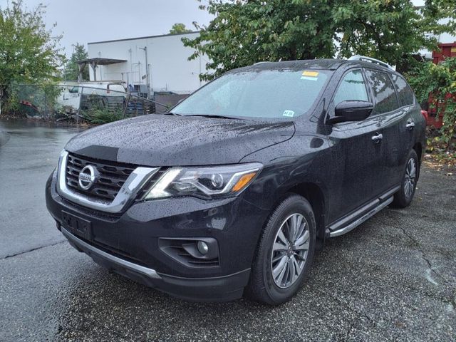 2020 Nissan Pathfinder SV