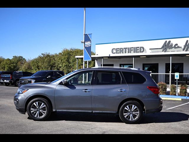 2020 Nissan Pathfinder SV