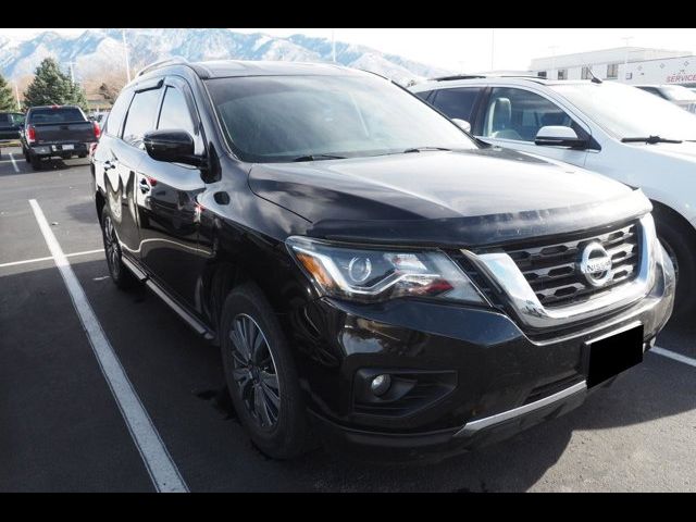 2020 Nissan Pathfinder SV