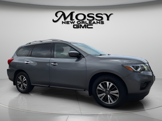 2020 Nissan Pathfinder SV