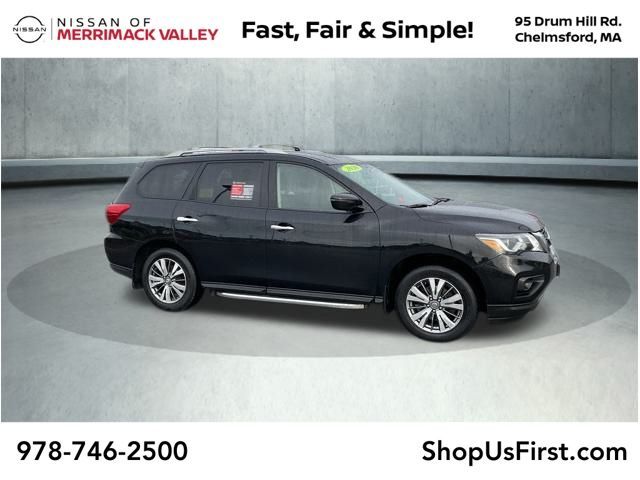 2020 Nissan Pathfinder SV