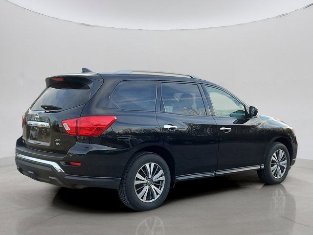 2020 Nissan Pathfinder SV