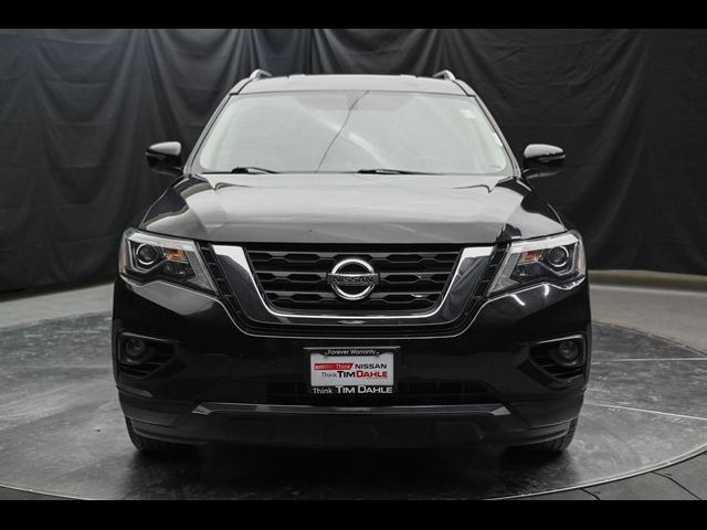 2020 Nissan Pathfinder SV