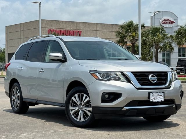 2020 Nissan Pathfinder SV