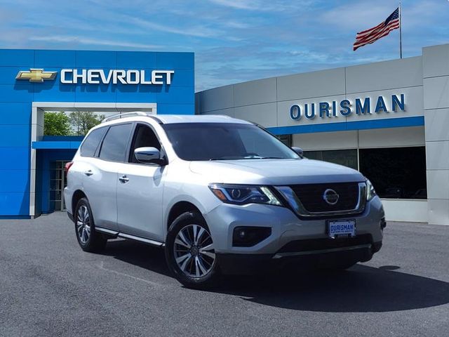 2020 Nissan Pathfinder SV