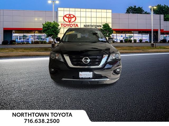 2020 Nissan Pathfinder SV