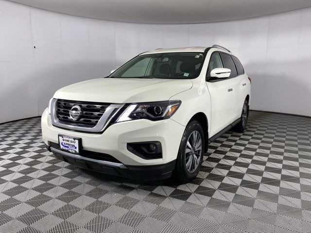 2020 Nissan Pathfinder SV