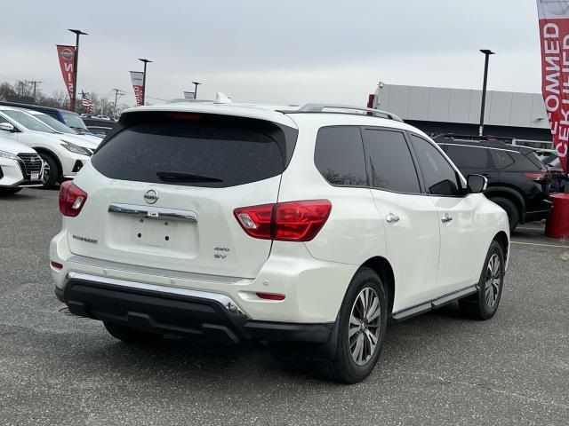 2020 Nissan Pathfinder SV