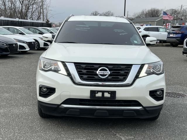 2020 Nissan Pathfinder SV