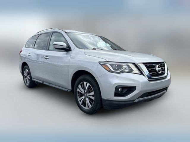 2020 Nissan Pathfinder SV