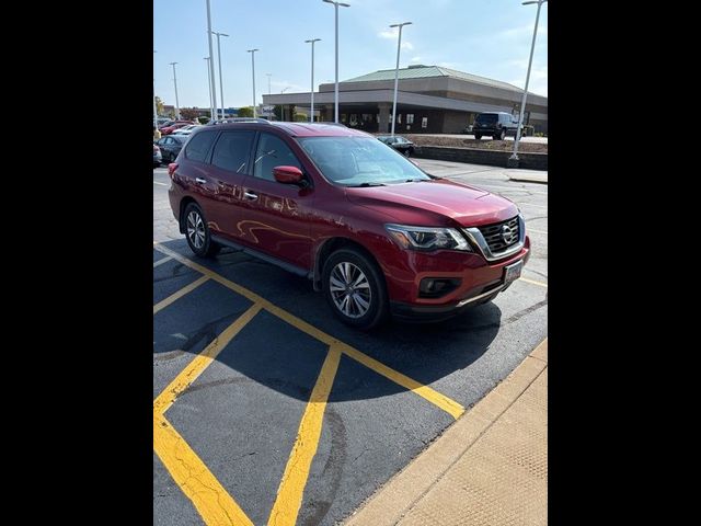 2020 Nissan Pathfinder SV