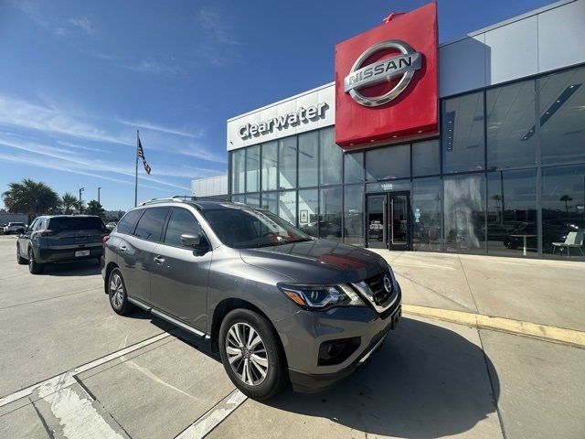 2020 Nissan Pathfinder SV