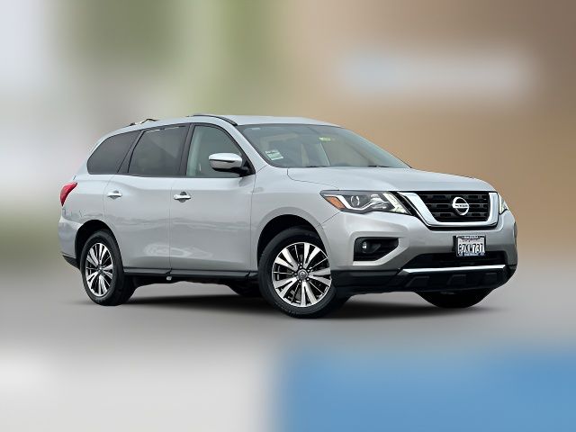 2020 Nissan Pathfinder SV