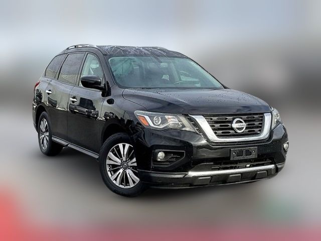 2020 Nissan Pathfinder SV