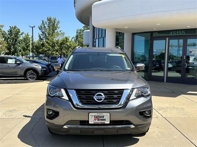 2020 Nissan Pathfinder SV