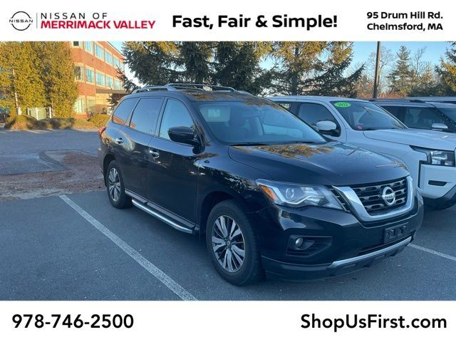 2020 Nissan Pathfinder SV