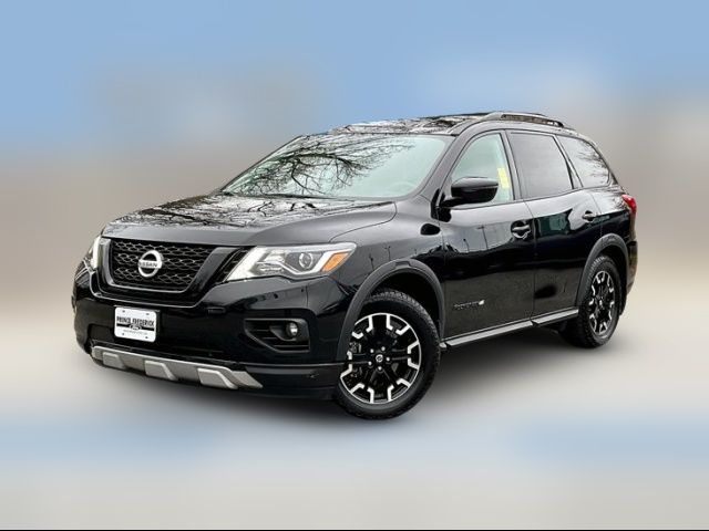 2020 Nissan Pathfinder SV