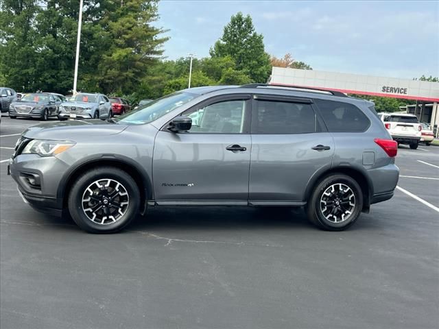 2020 Nissan Pathfinder SV