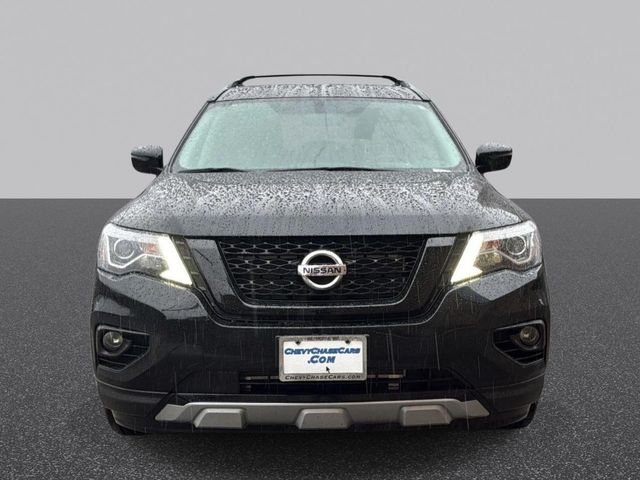 2020 Nissan Pathfinder SV