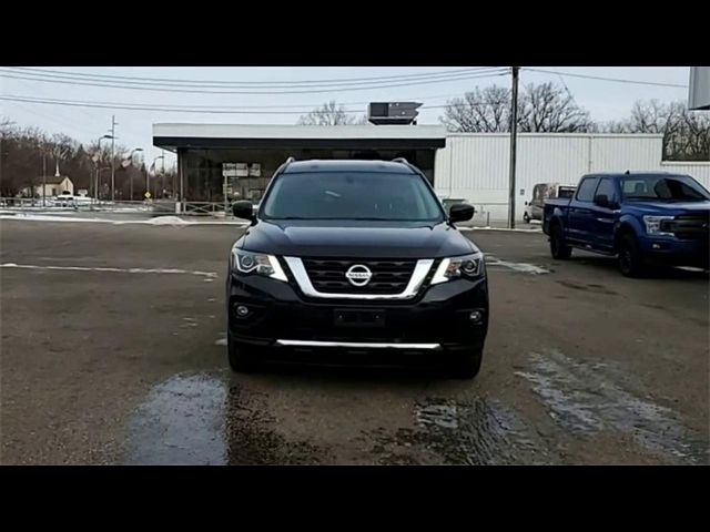 2020 Nissan Pathfinder SV