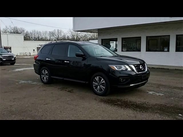 2020 Nissan Pathfinder SV